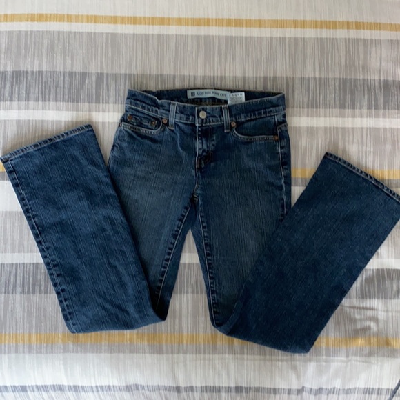 GAP Low Rise Bootcut Jeans - Picture 4 of 5